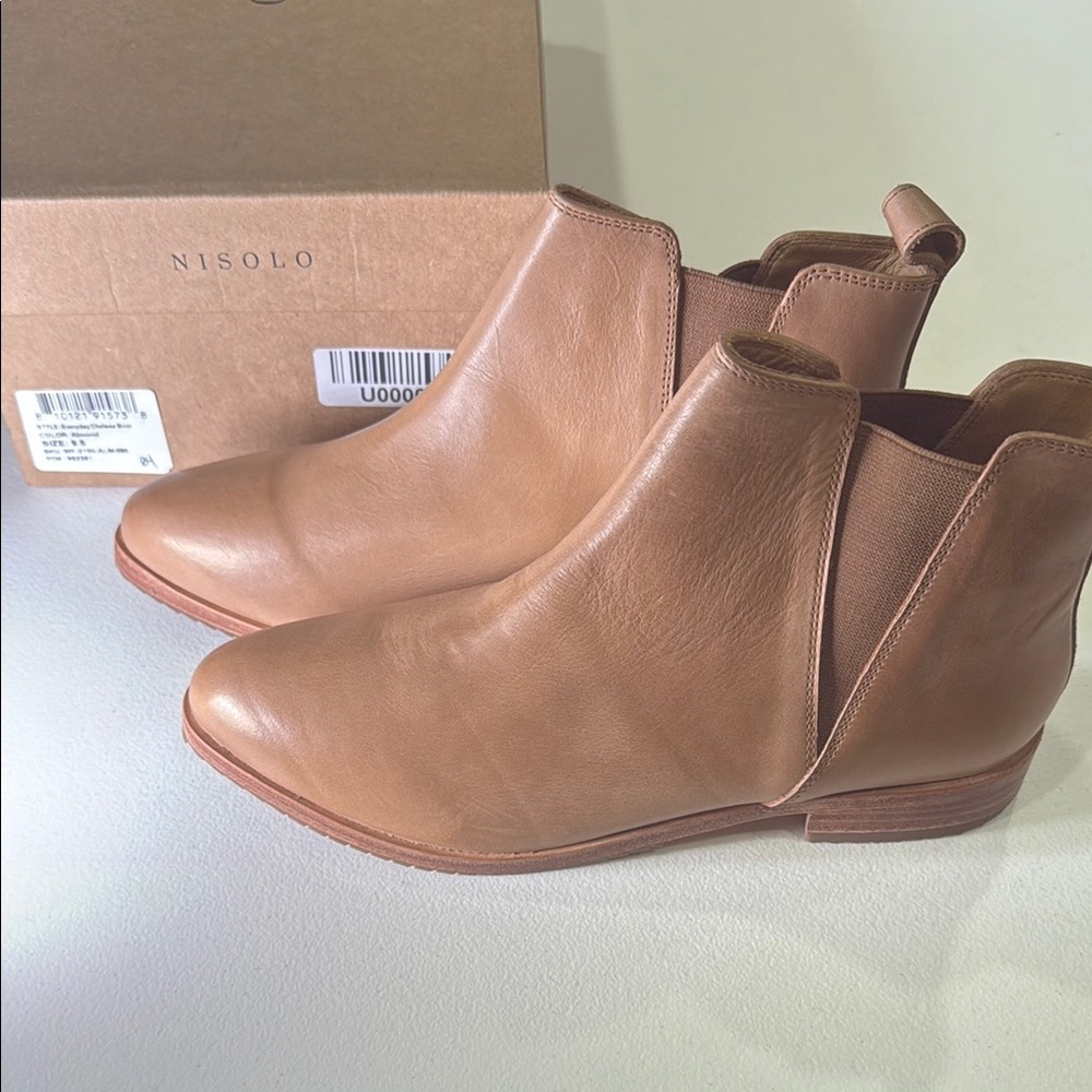Nisolo Women's Everyday Chelsea Leather Ankle Boots